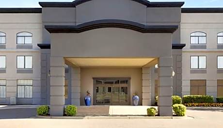 Townhome Inn & Suites by IHG