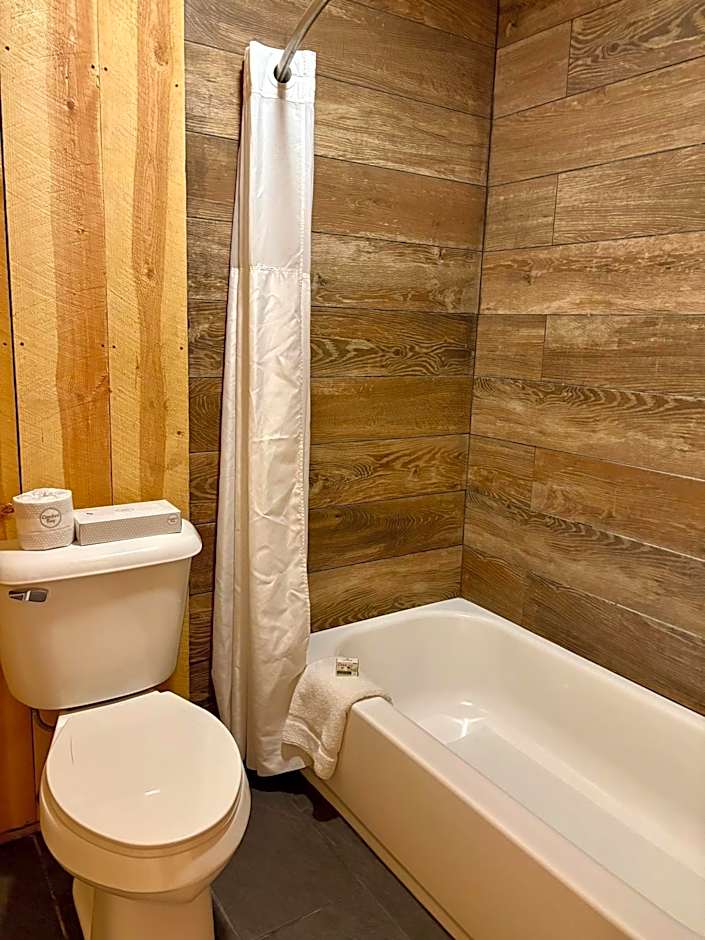 Americas Best Value Inn Wall
