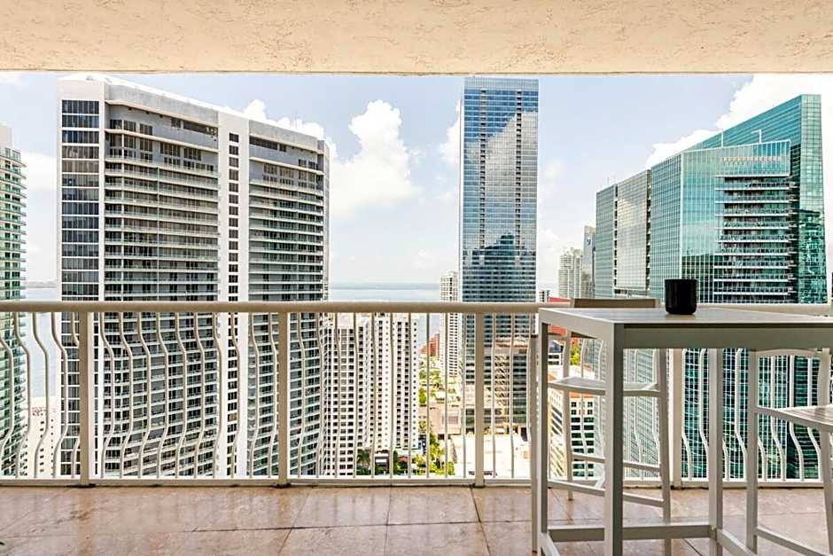 Brickell Center w/City & Bay View + FREE Parking!