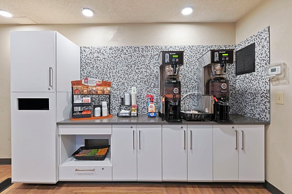 Extended Stay America Suites - Charlotte - University Place - E McCullough Dr