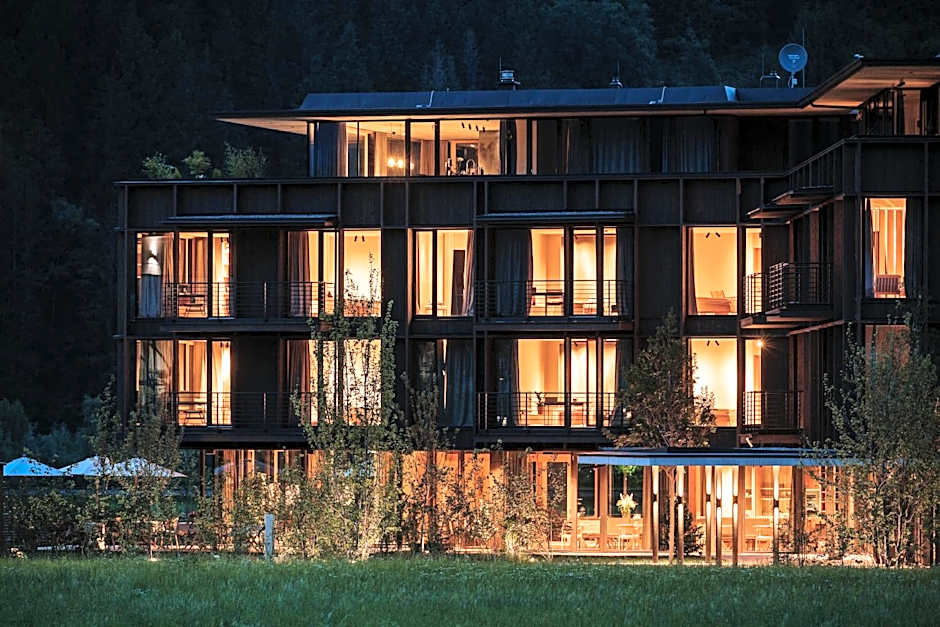zelloon boutique hotel