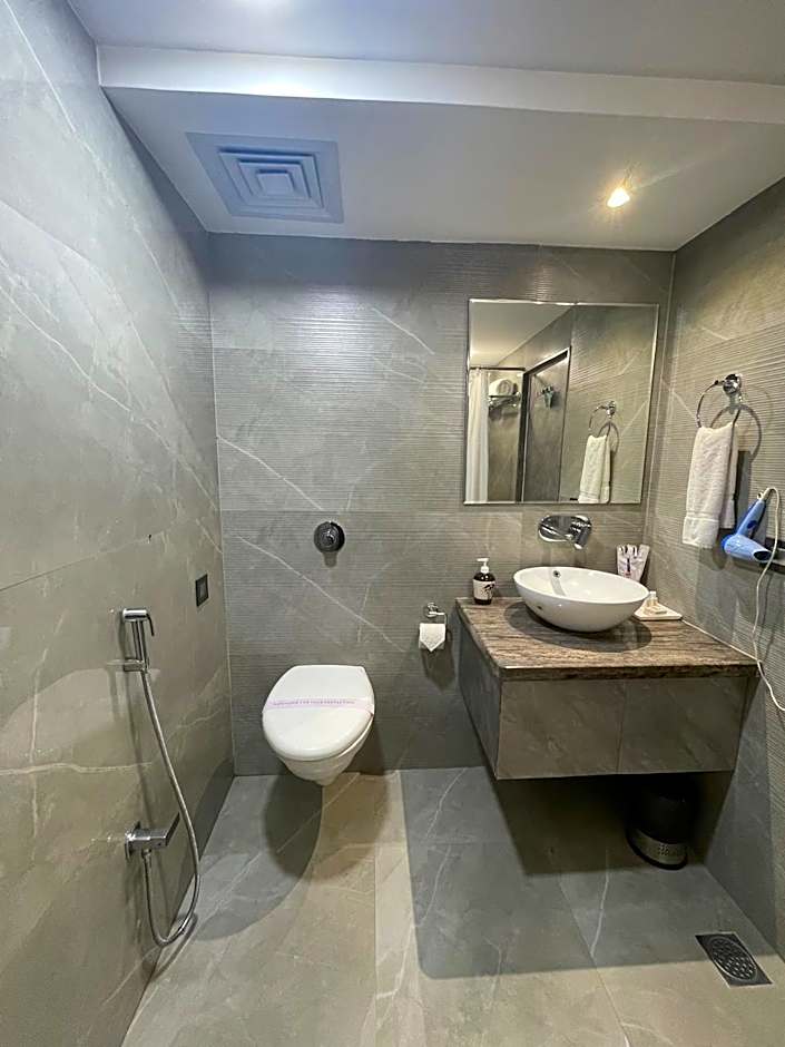 Hotel Rajmahal