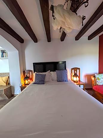 Apartment with Mountain View