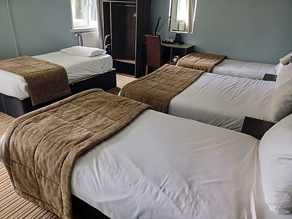 Kings Park Hotel