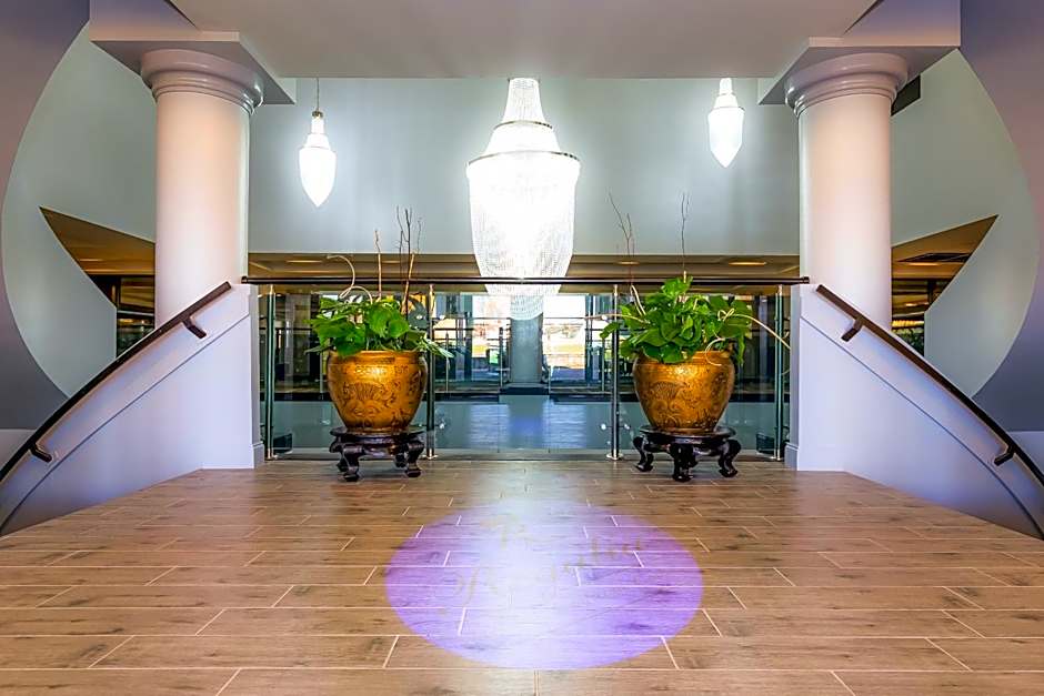 Regalia Hotel & Conference Center