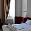 Leonidas Hotel