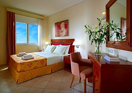 Executive Two-Bedroom Suite with Sea View