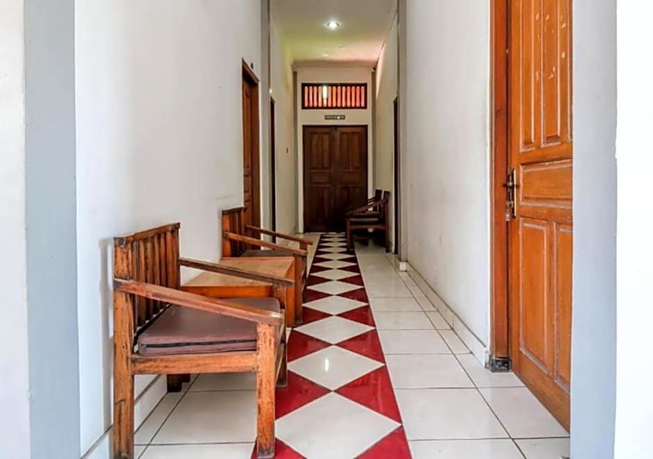 Hotel Candra Adigraha