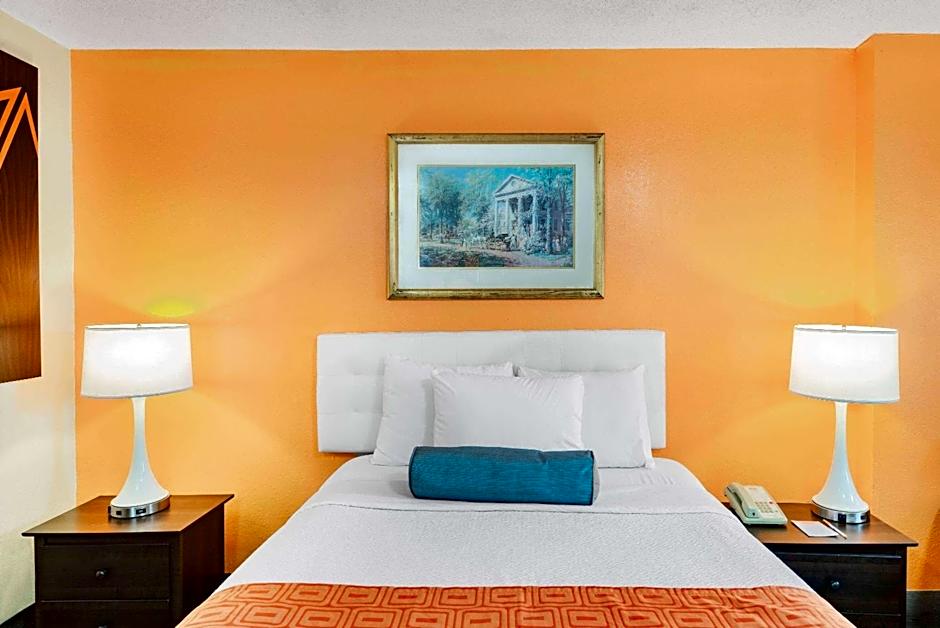 Howard Johnson by Wyndham Staunton