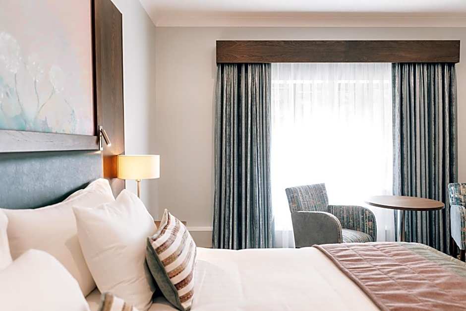 The Lodge Hotel