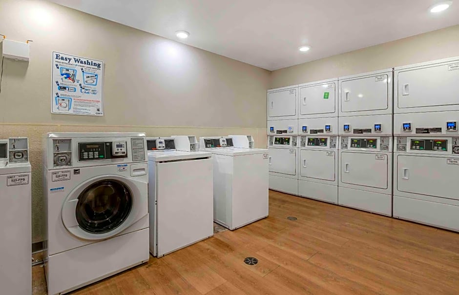 Extended Stay America Select Suites - Louisville - Airport