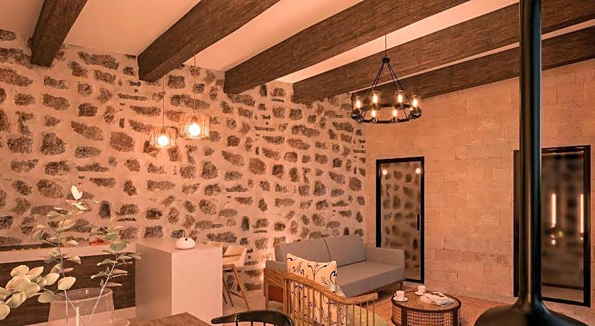 TUĞMANER  Small House AJAR