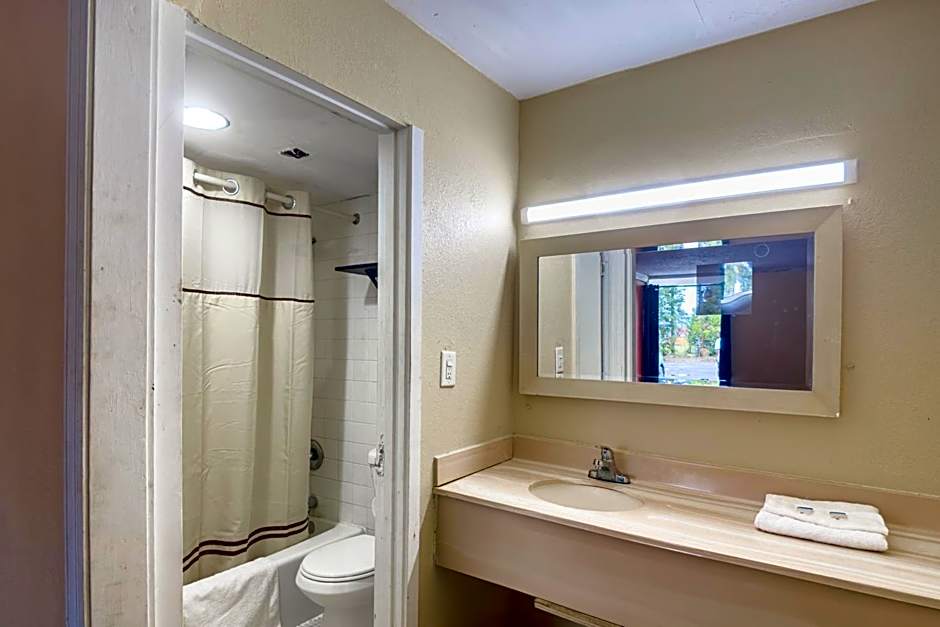 OYO Hotel Vienna I-75