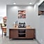 Country Inn & Suites by Radisson, Bloomington-Normal Airport, IL