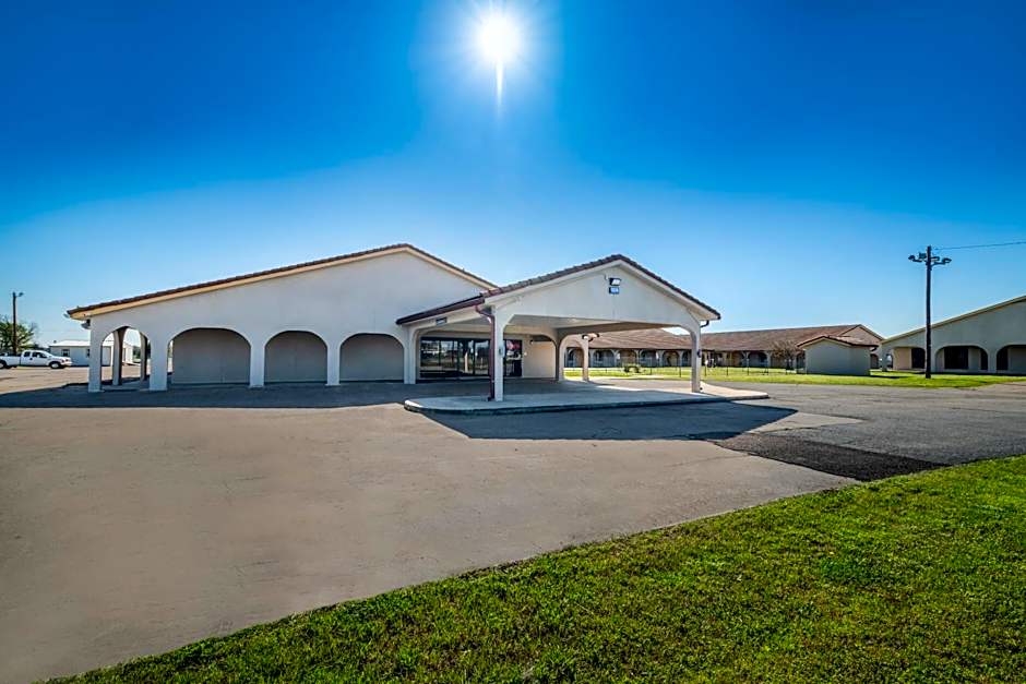 America's Best Value Inn Bonham