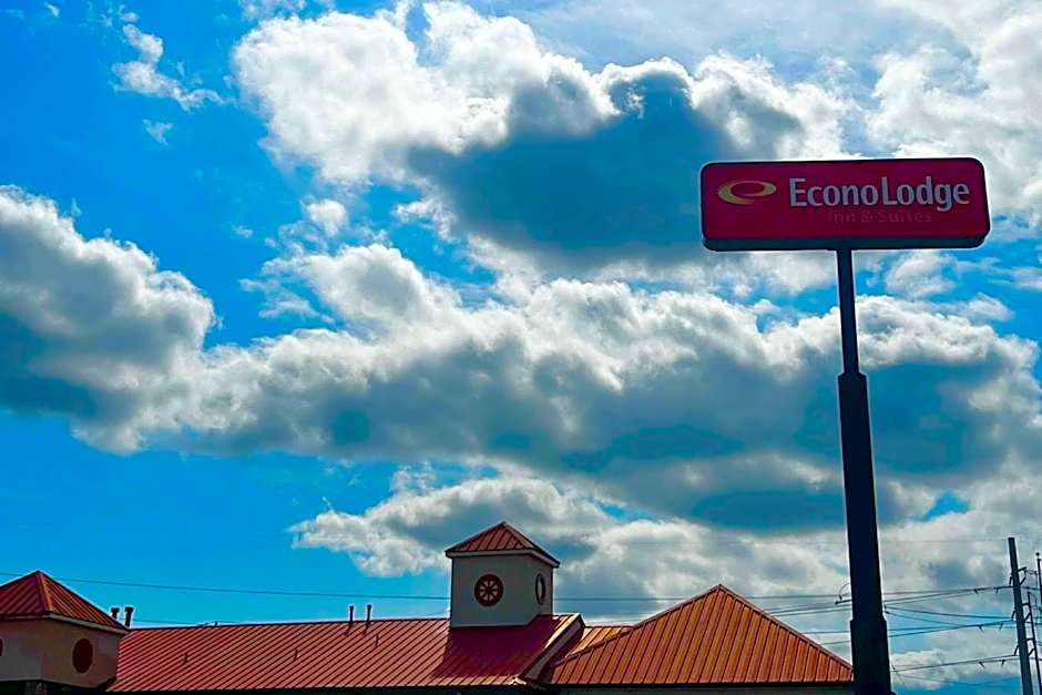 Econo Lodge Inn & Suites Downtown San Antonio