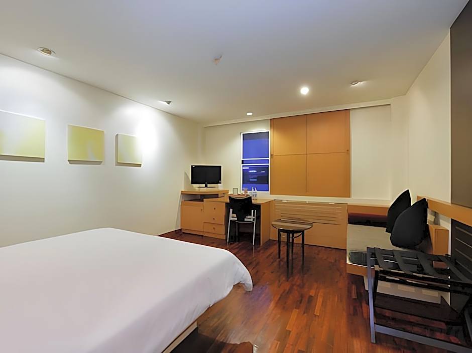 iCheck inn Sukhumvit 19