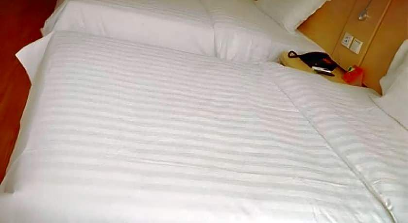 7 Days Inn Korla Passenger Station