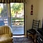 Beautiful Hilton Head Condo, Steps from Ocean, 1st Floor, 2bd / 2ba, and more!