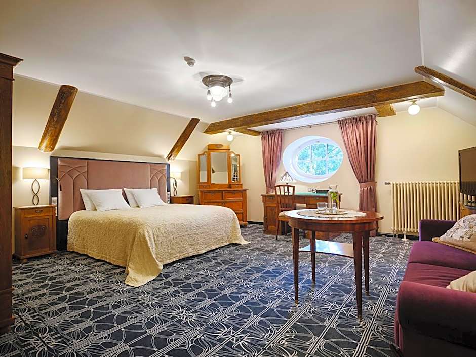 Villa Ammende Restaurant and Hotel