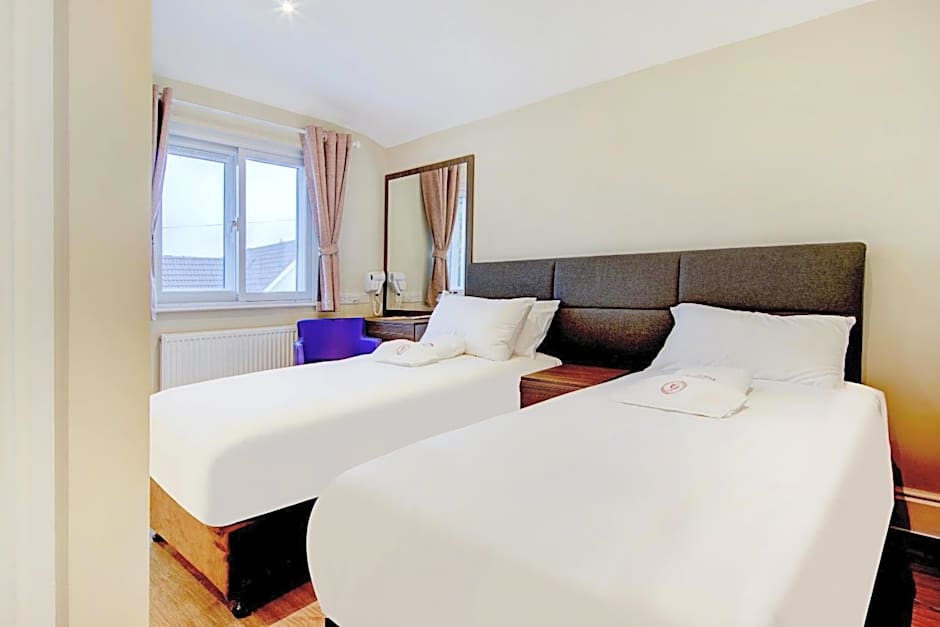 The Gissons Hotel - Exeter Airport & M5