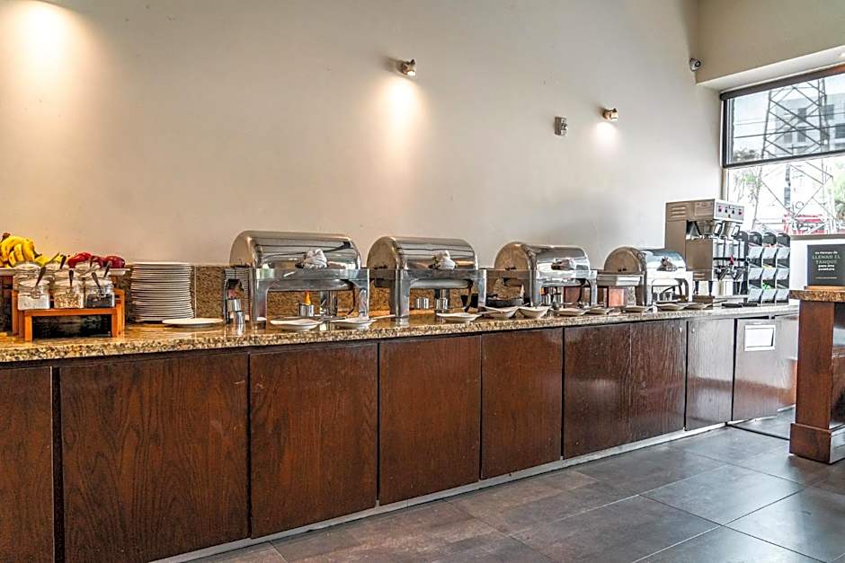 Holiday Inn Guadalajara Patria-Universidad By IHG