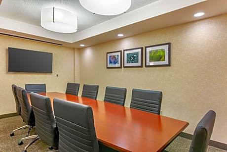 Deluxe King Meeting Room, 2 Rooms - Accessible , Tub