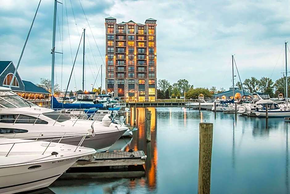 Shoreline Inn & Conference Center, an Ascend Collection Hotel