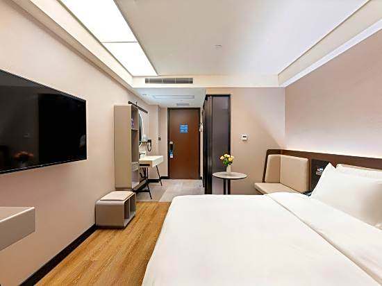 Hanting Hotel (Guangzhou Zhongshan Ba Metro Station)