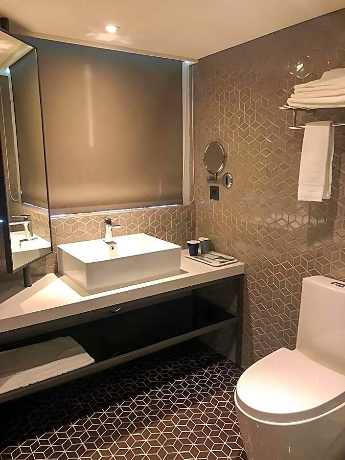 City Suites-Taoyuan Station