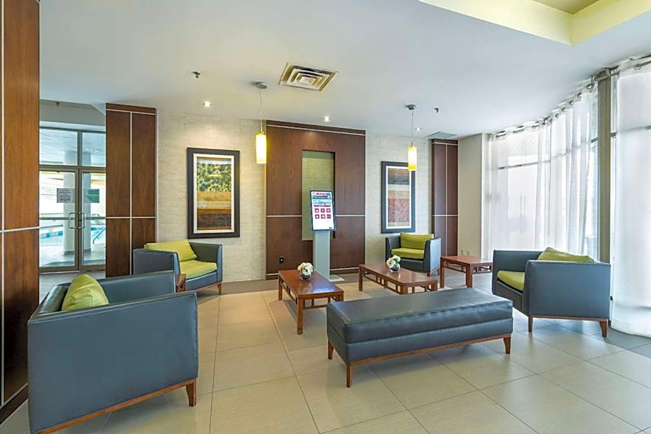 Allure Hotel & Conference Center