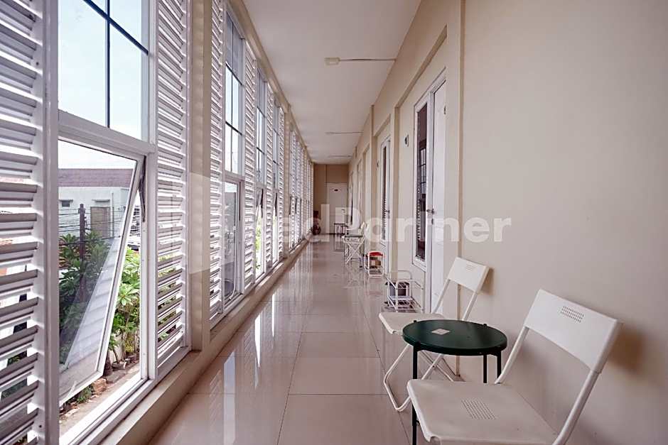 Griya Loka 2 Syariah Near Simpang Lima Mitra RedDoorz