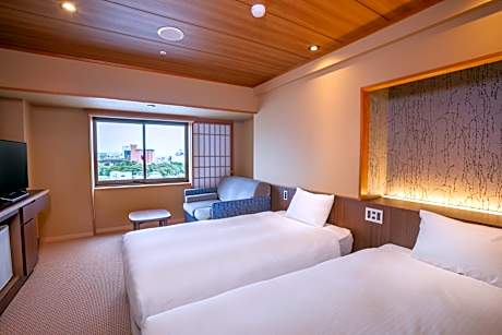 Superior Twin Room - Non-Smoking (3 Adult)