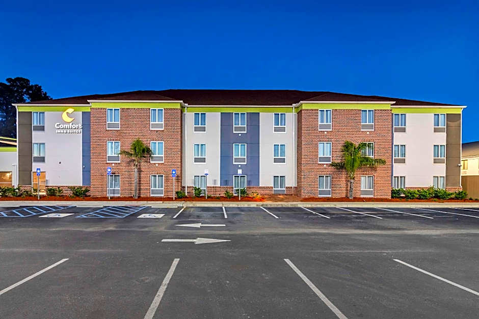Comfort Inn & Suites