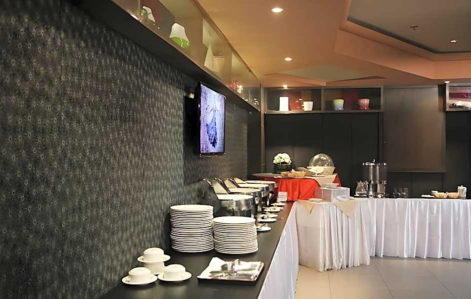 Crystal Palace Hotel