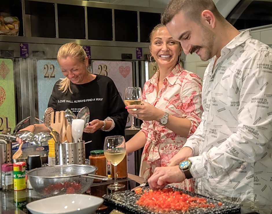 GRAND your home with common kitchens with self check-in