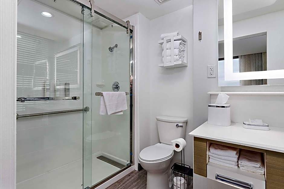 Hampton Inn By Hilton Kansas City Downtown Financial District, MO