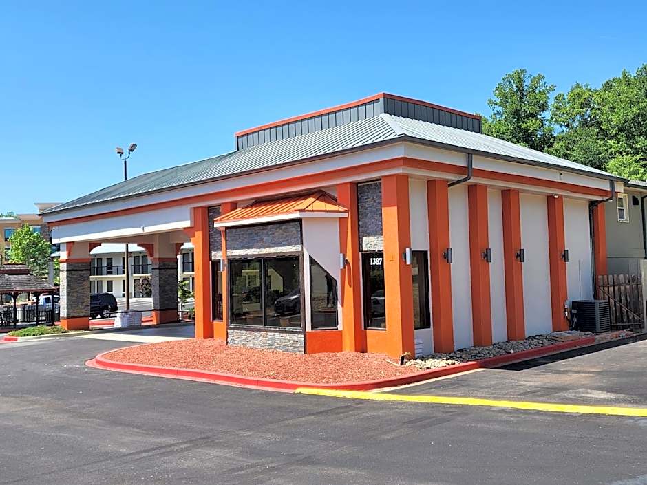 Days Inn by Wyndham Clemson