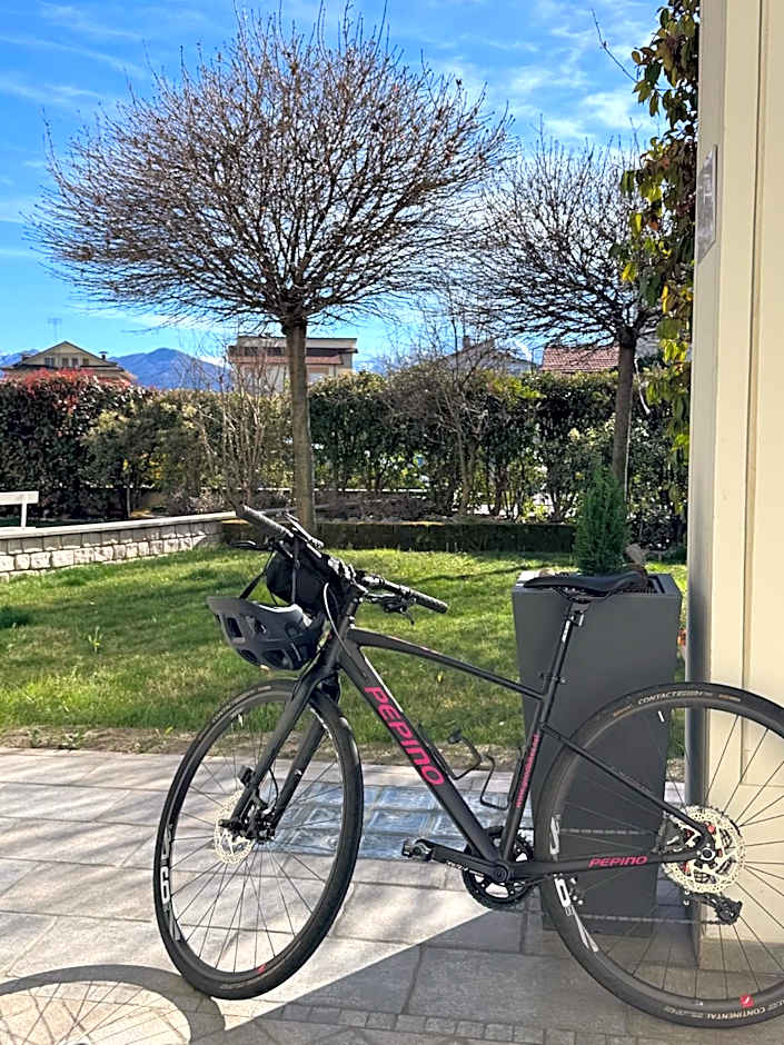 Eremes Rooms & Apartments