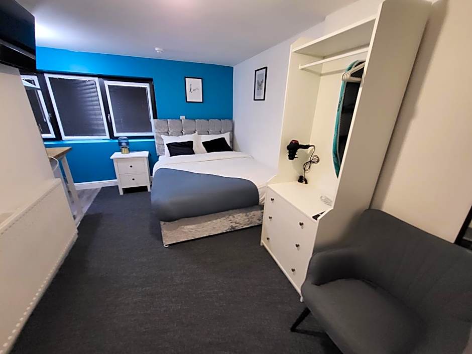 Premier Studios Nottingham - Tring Vale