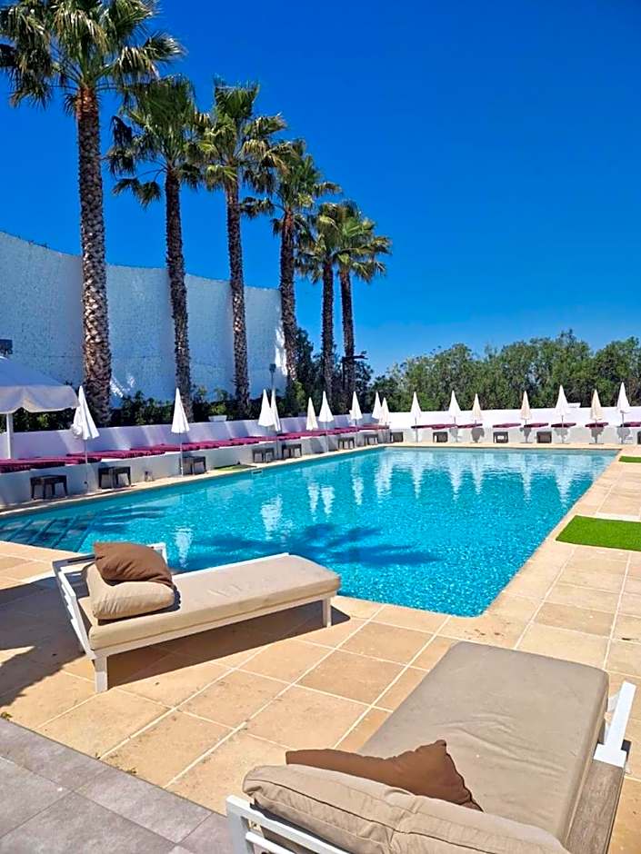 Le Jardin de Babylone Résidence Festive & Naturiste "réservé aux couples uniquement"