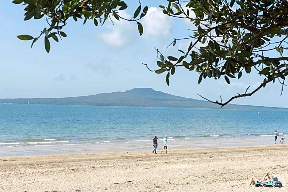 Carnmore Hotel Takapuna