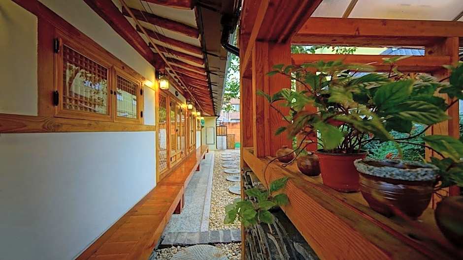Hanok Midam – Jeonju, 