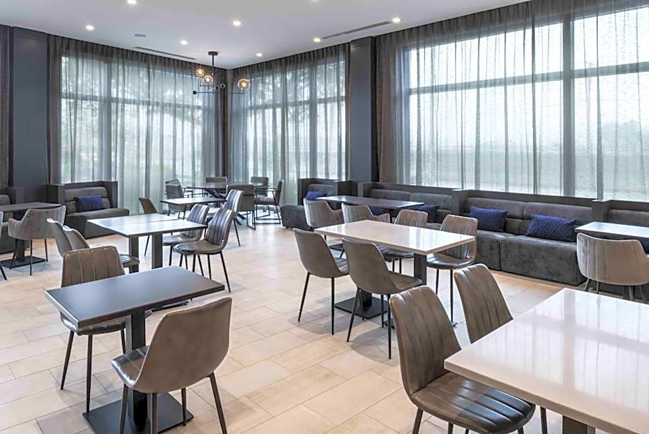 Staybridge Suites Boston Logan Airport - Revere By IHG