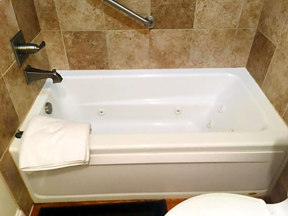 MooreField Suites Greensboro East