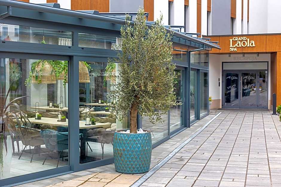 Grand Laola Spa