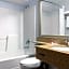 Microtel Inn & Suites By Wyndham Lincoln