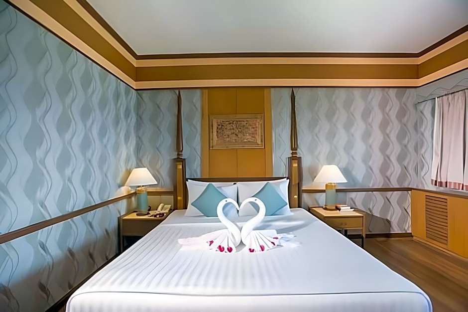 Asia Pattaya Hotel (SHA Extra Plus)