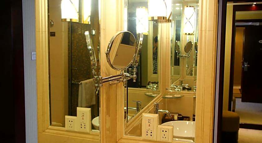 Zhangjiagang Huafang Jinling International Hotel