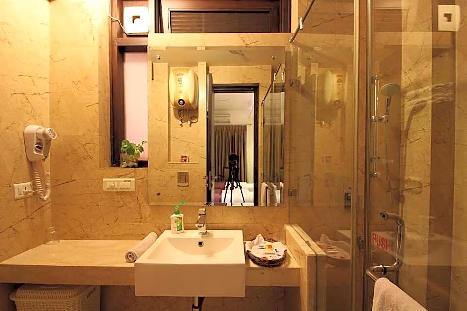 Hotel Indiyaah Inn